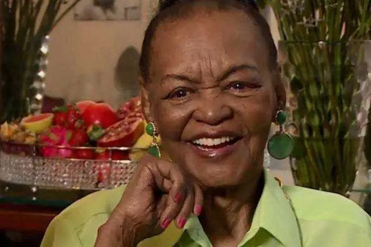 Ruth de Souza é considerada a primeira-dama negra do teatro, do cinema e da televisão brasileira