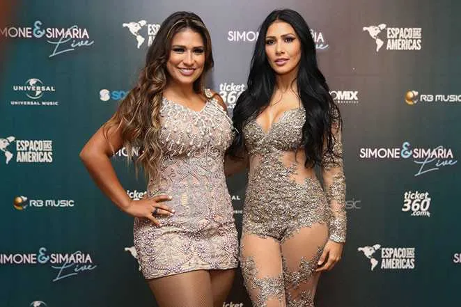 Simone e Simaria se apresentaram ao lado de outros cantores