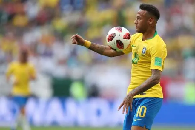 Neymar entrou no segundo tempo e pouco fez para ajudar o Brasil