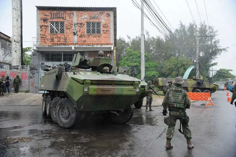 Imagem ilustrativa da imagem Polícia investiga mortes ocorridas em operação na Maré, no Rio