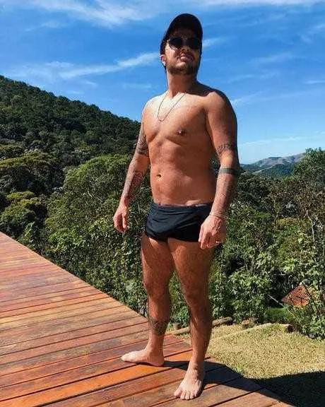 Thammy Miranda chamou atenção de seguidores após volume na sunga