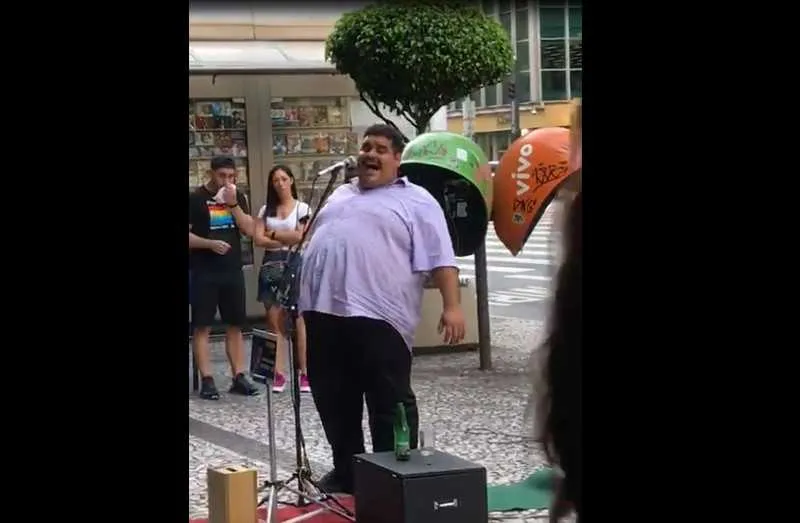 Imagem ilustrativa da imagem Vídeo de cover de Tim Maia emociona e viraliza nas redes sociais