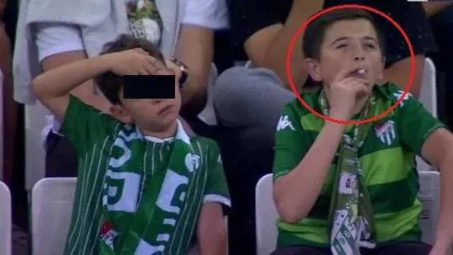 "Menino" na verdade tem 36 anos e é pai 