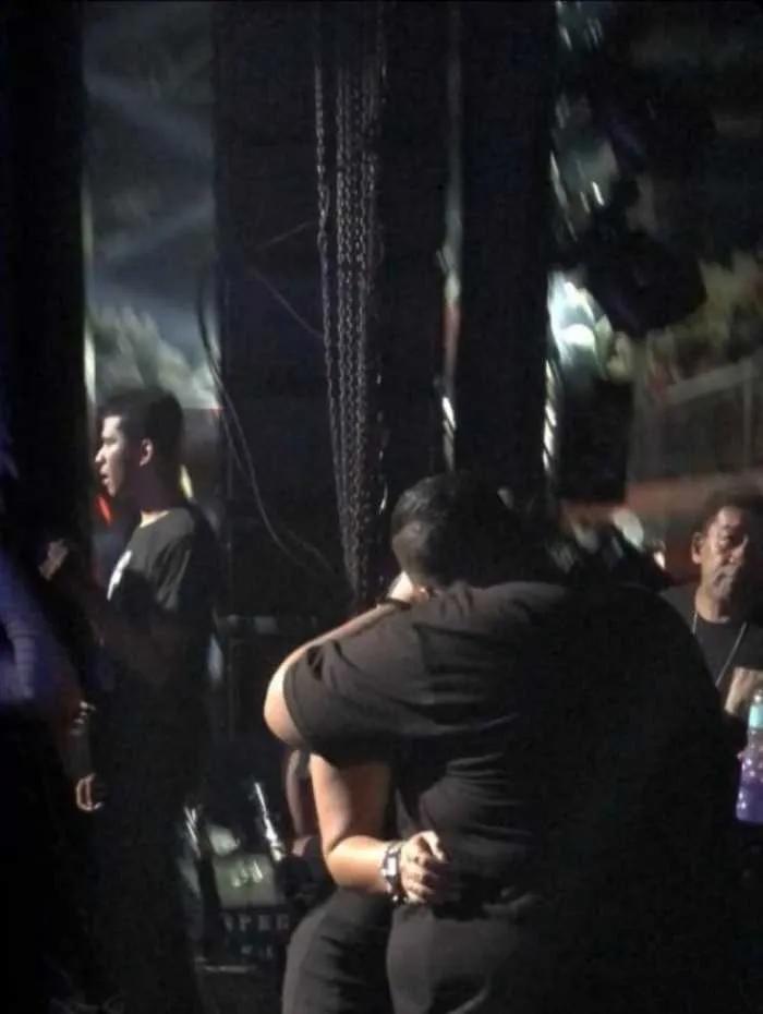 Dj RD foi flagrado beijando uma fã durante show de formatura em Belo Horizonte, Minas Gerais