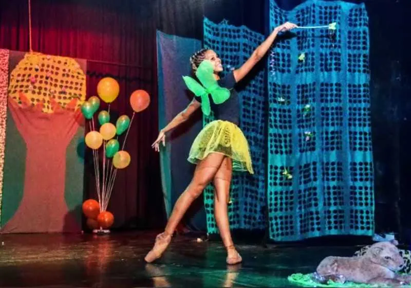 Imagem ilustrativa da imagem Teatro Carequinha apresenta 'Baile das Sereias' para a criançada