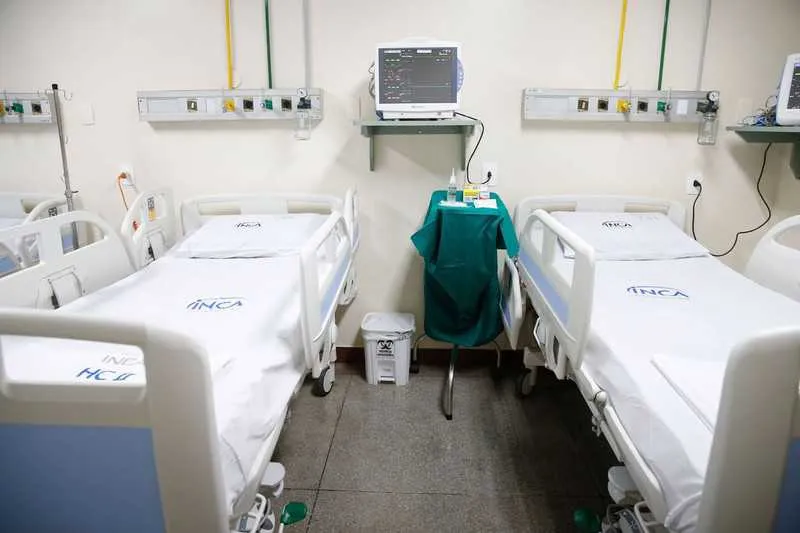 São cerca de  cerca de 14 mil óbitos por ano