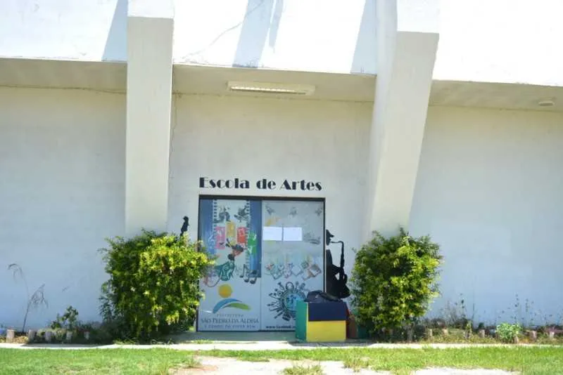 A Escola de Artes de São Pedro da Aldeia forma há 10 anos pessoas de todas as idades em artes cênicas