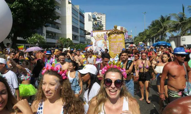  A programação oficial inclui dois megablocos