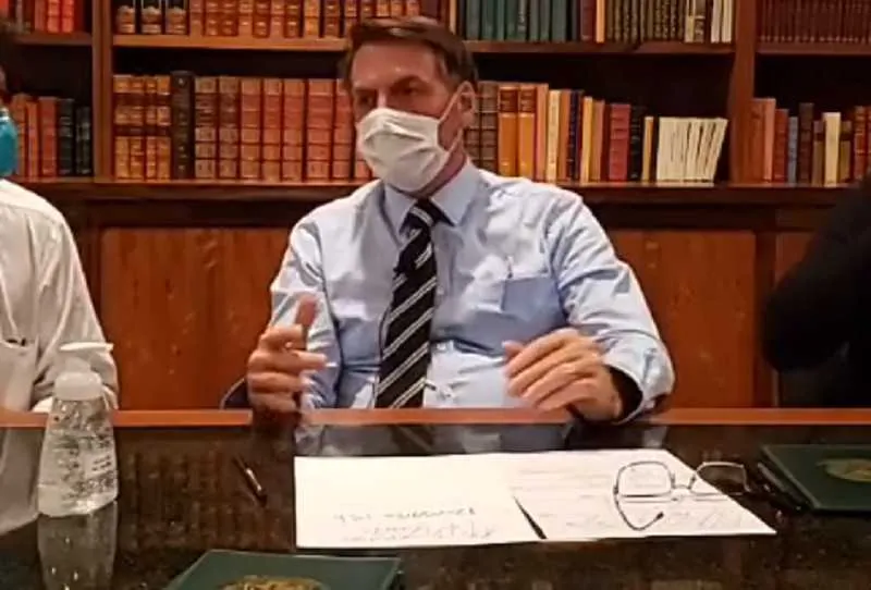 Comitiva que estava com o presidente nos Estados Unidos já conta com 23 infectados
