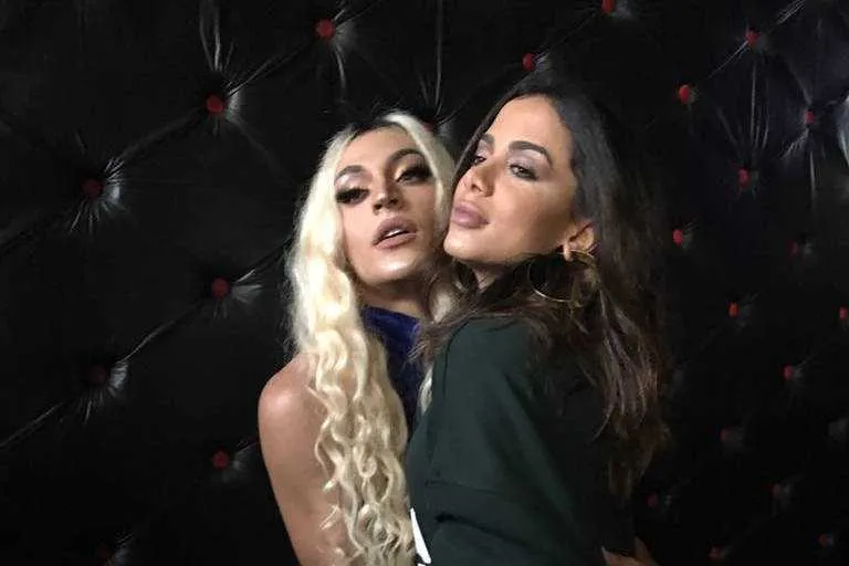 Imagem ilustrativa da imagem Bandeira branca: Anitta e Pablo Vittar voltam a se seguir nas redes sociais
