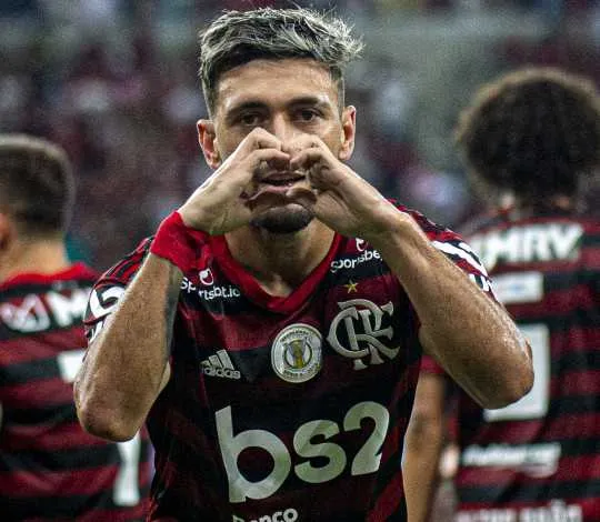 Arrascaeta garantiu a vitória no Maraca