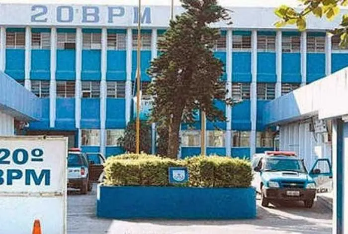 Equipes do 20º BPM (Mesquita) foram acionados no local para investigar o caso