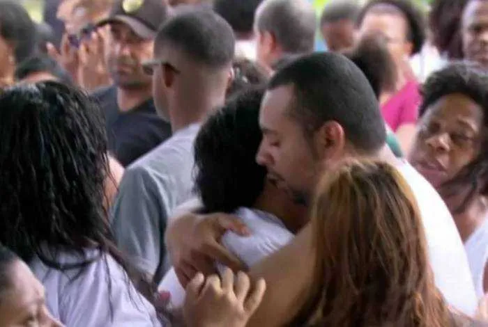 Tânia da Conceição, morreu aos 62 anos e foi enterrada no começo deste domingo (19)