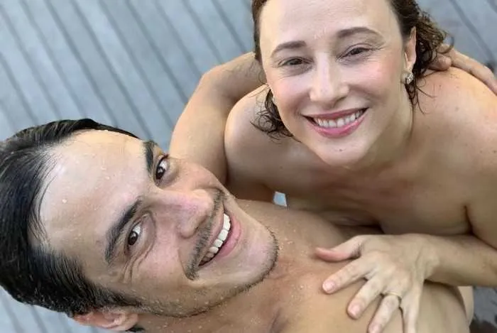 Mateus Solano fez clique do momento íntimo do casal