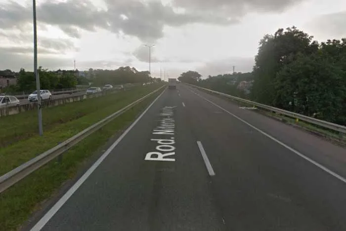 O arrastão aconteceu na BR 101, sentido Rio, próximo ao Complexo do Salgueiro