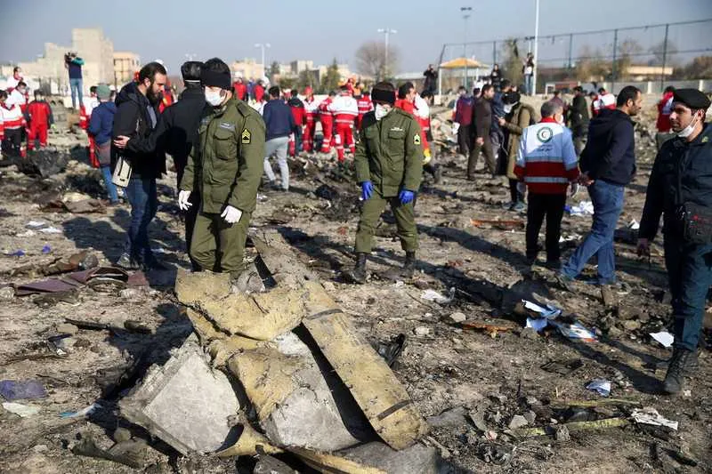 O Boeing 737 da companhia aérea Ukrainian International Airlines, decolou de Teerão, com destino a Kiev, caindo dois minutos após a descolagem