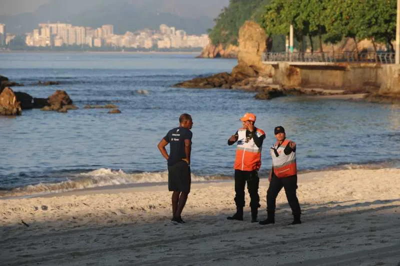 Praias foram interditadas em Niterói