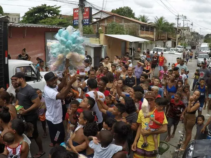 Evento começou nas primeiras horas da manhã 