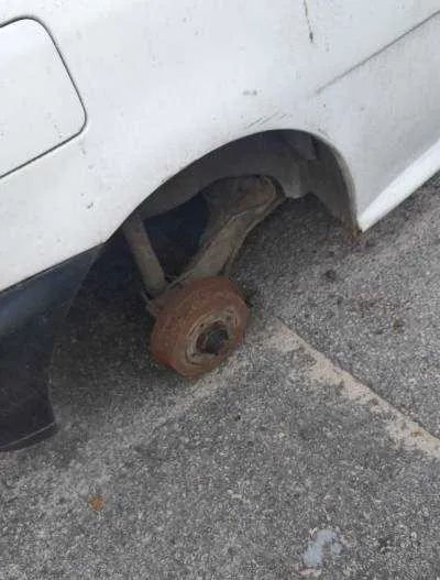 Vítimas disseram que é normal deixar o carro na rua 