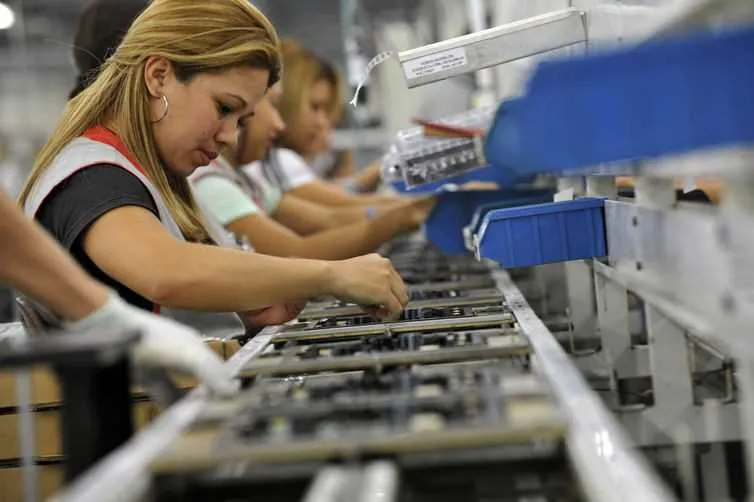 Os titulares de contas na Caixa recebem crédito automático