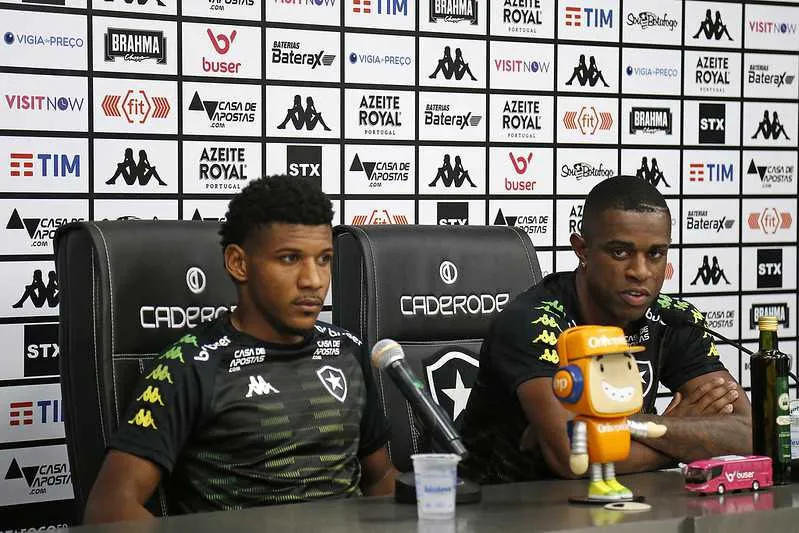 Rhuan e Benevenuto.Treino do Botafogo no Estadio Nilton Santos.
