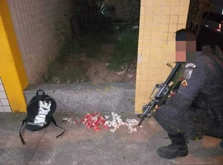 Os presos e o material apreendido foram levados para a 73ªDP (Neves)