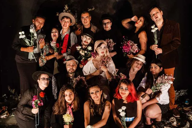 Imagem ilustrativa da imagem Oficina Social de Teatro apresenta a comédia 'A irmandade das almas' em Niterói