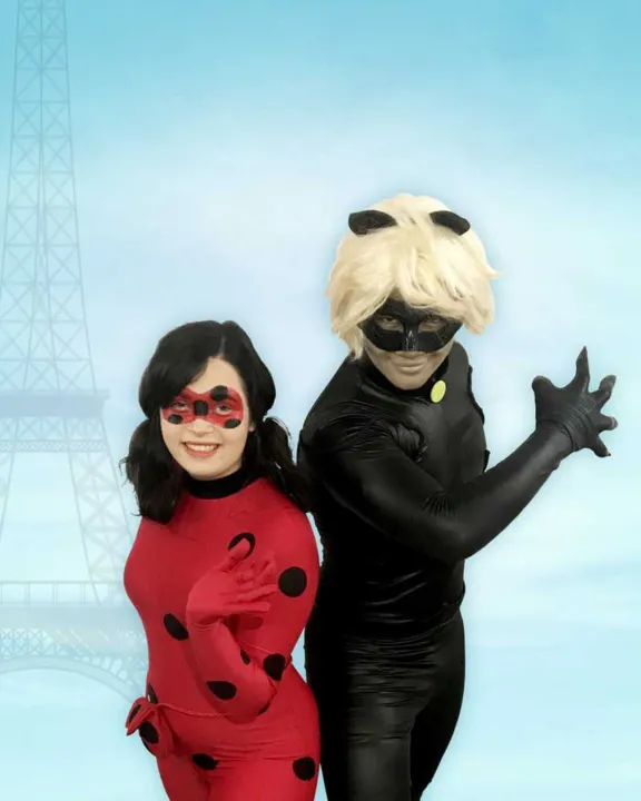 Peça 'Aventuras em Paris'