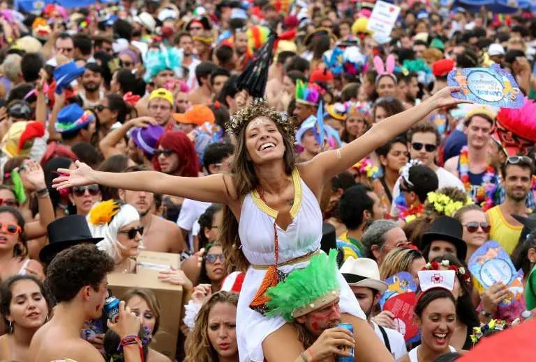 São Gonçalo e Niterói estão com o calendário com inúmeros blocos programados