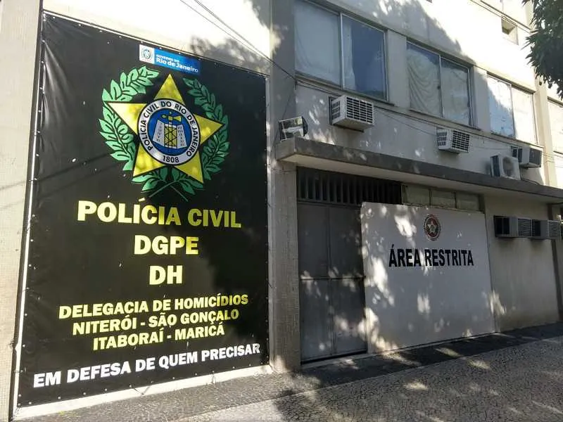 O crime aconteceu por que o tio teria dito que o sobrinho não era "sujeito homem"