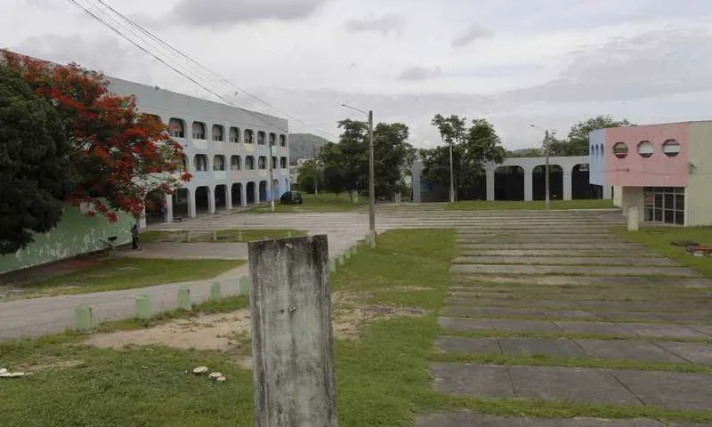 Cerca de 665 mil estudantes estão matriculados 