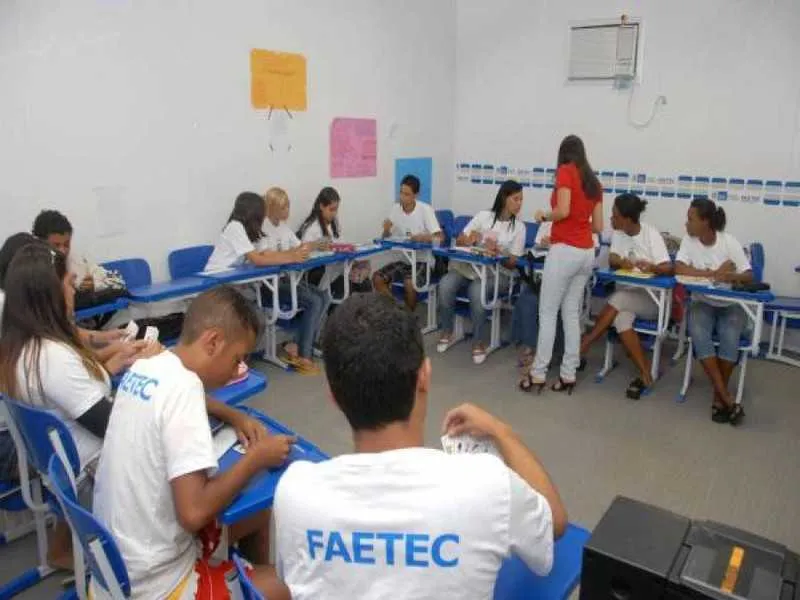 Oportunidades para nível médio e superior