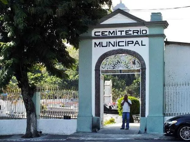 Imagem ilustrativa da imagem Cemitério Municipal de Maricá estima receber cerca de 2 mil pessoas ao longo do dia