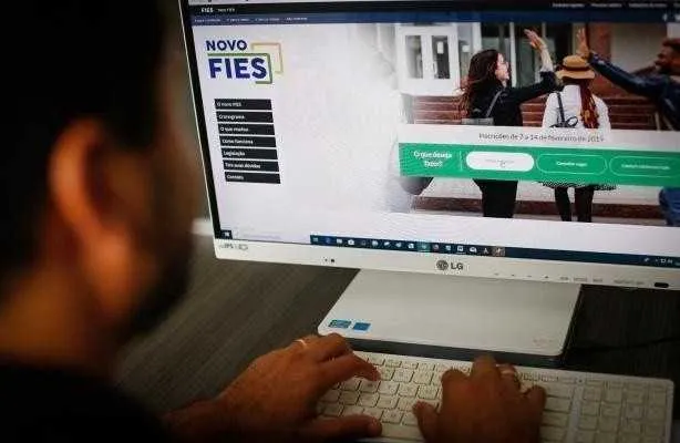 Imagem ilustrativa da imagem Inscrições para o Fies devem ser feitas por conta única de acesso do governo