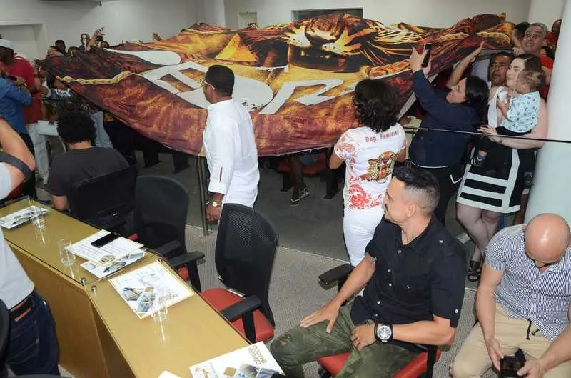 Torcedores compareceram à Câmara Municipal de SG