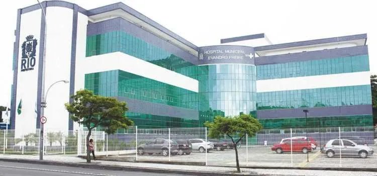 Criança foi atendida no Hospital Municipal Evandro Freire