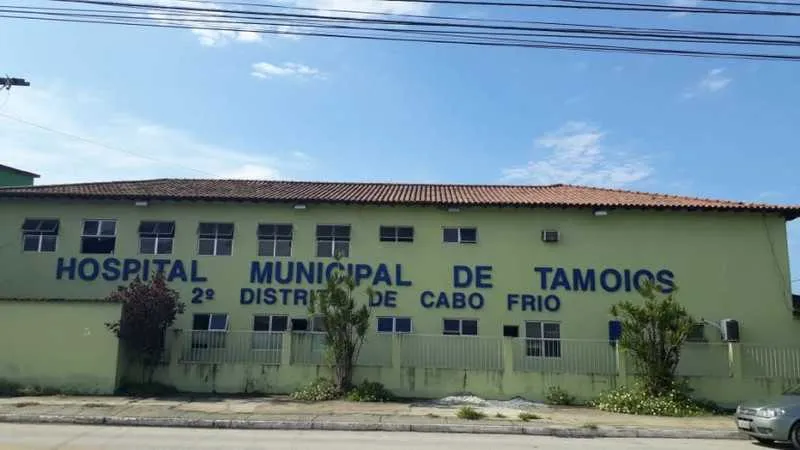 As vítimas foram resgatadas e encaminhadas em estado grave ao Hospital de Tamoios