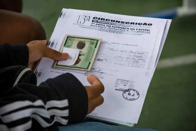 Serçao oferecidos serviços para 1ª e 2ª via da carteira de identidade, além da 2ª via das certidões de nascimento, casamento e óbito