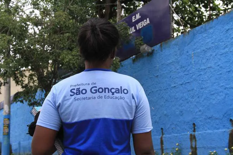 Muitas crianças e jovens não foram remanejados nos colégios selecionados