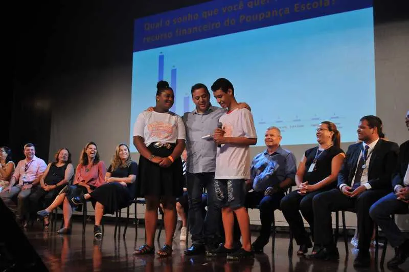A expectativa é que 300 alunos sejam beneficiados