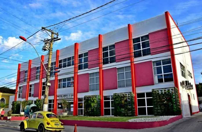 Foi a própria instituição que procurou a prefeitura no intuito de disponibilizar seu espaço físico