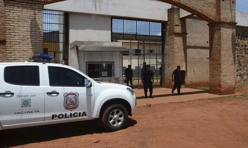 Dos 90 presos foragidos, apenas 6 foram recapturados até o momento.