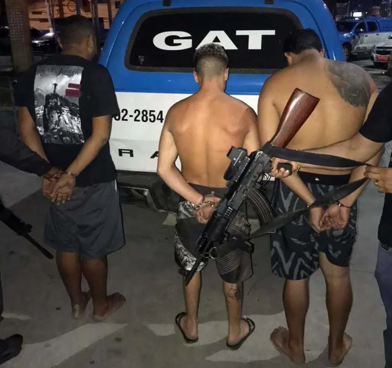 Polícia chegou aos acusados após denúncia anônima