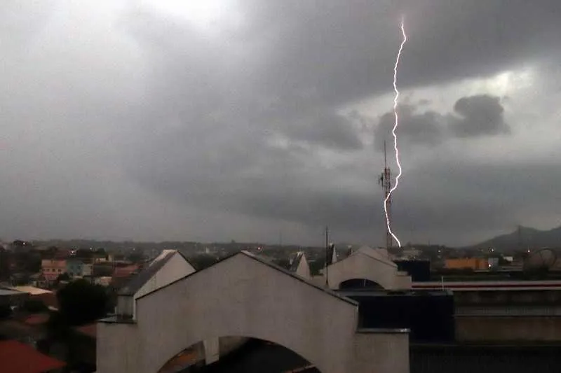 Previsão é de chuva moderada a forte