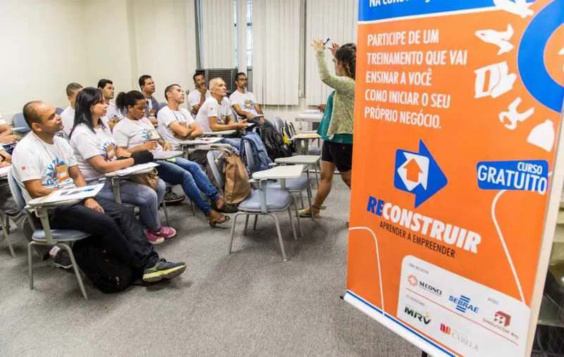 Foi aberta a última turma do Projeto Reconstruir 
