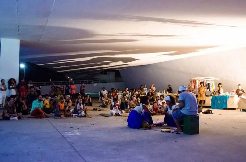 Imagem ilustrativa da imagem Teatro Popular recebe 'Sarau Oriki' em fevereiro
