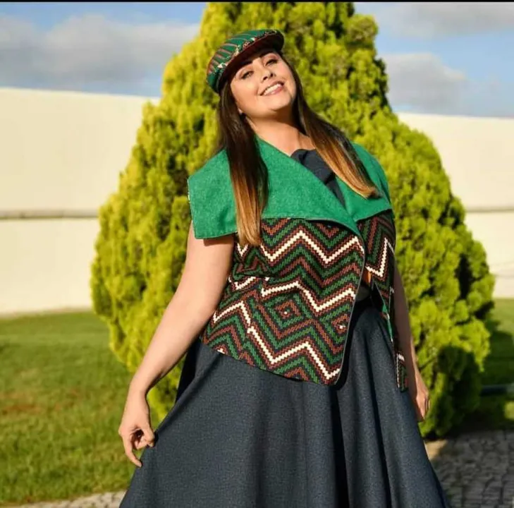 A modelo e Miss que recebeu o primeiro título em 2011