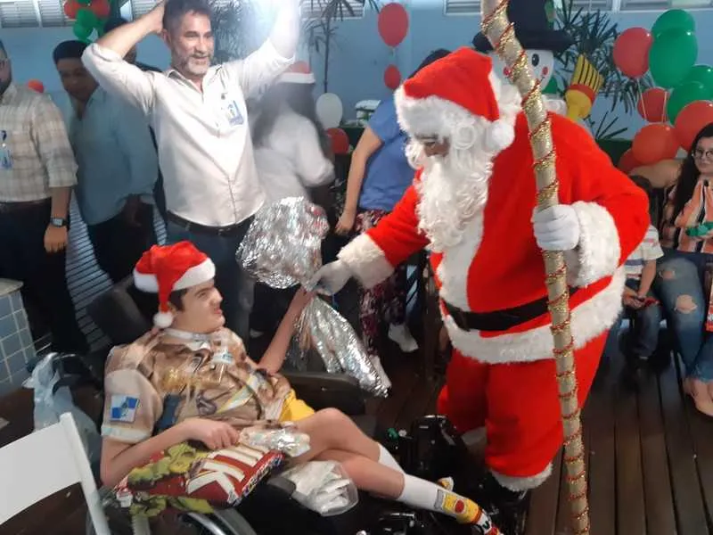 A Festa teve  direito a visita do Corpo de Bombeiros e do Papai Noel