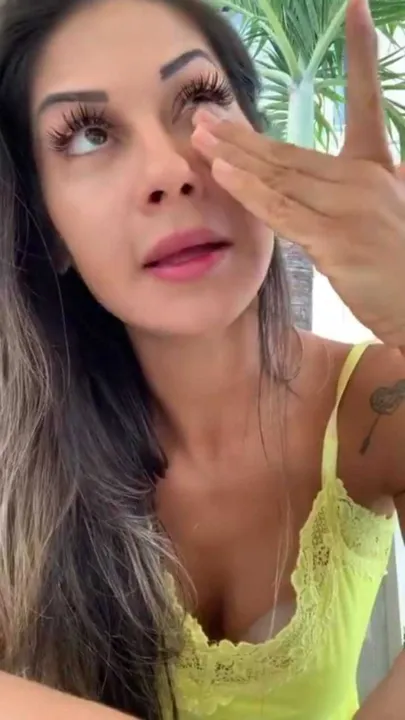 Mayra Cardi faz desabafo emocionante em seu Instagram sobre sua vida e relacionamento