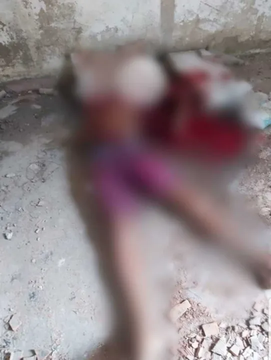 O jovem foi encontrado morto em uma casa abandonada no bairro Parque Santa Rosa 
